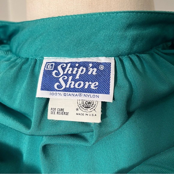 Vintage 70s Green Ship n Shore Tie Waist V Neck Disco Nylon Tunic Top - Picture 6 of 6